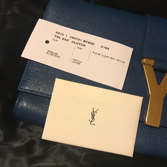 YSL SAC Textured Clutch - Picture 2 of 8